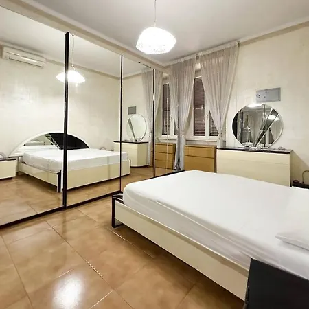 Cozy And Well Connected To The Center Διαμέρισμα *